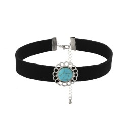 crack-turquoise-vintage-collar.jpg