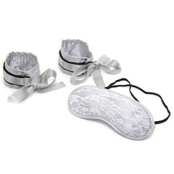 slive lace cuffs and blindfold kit